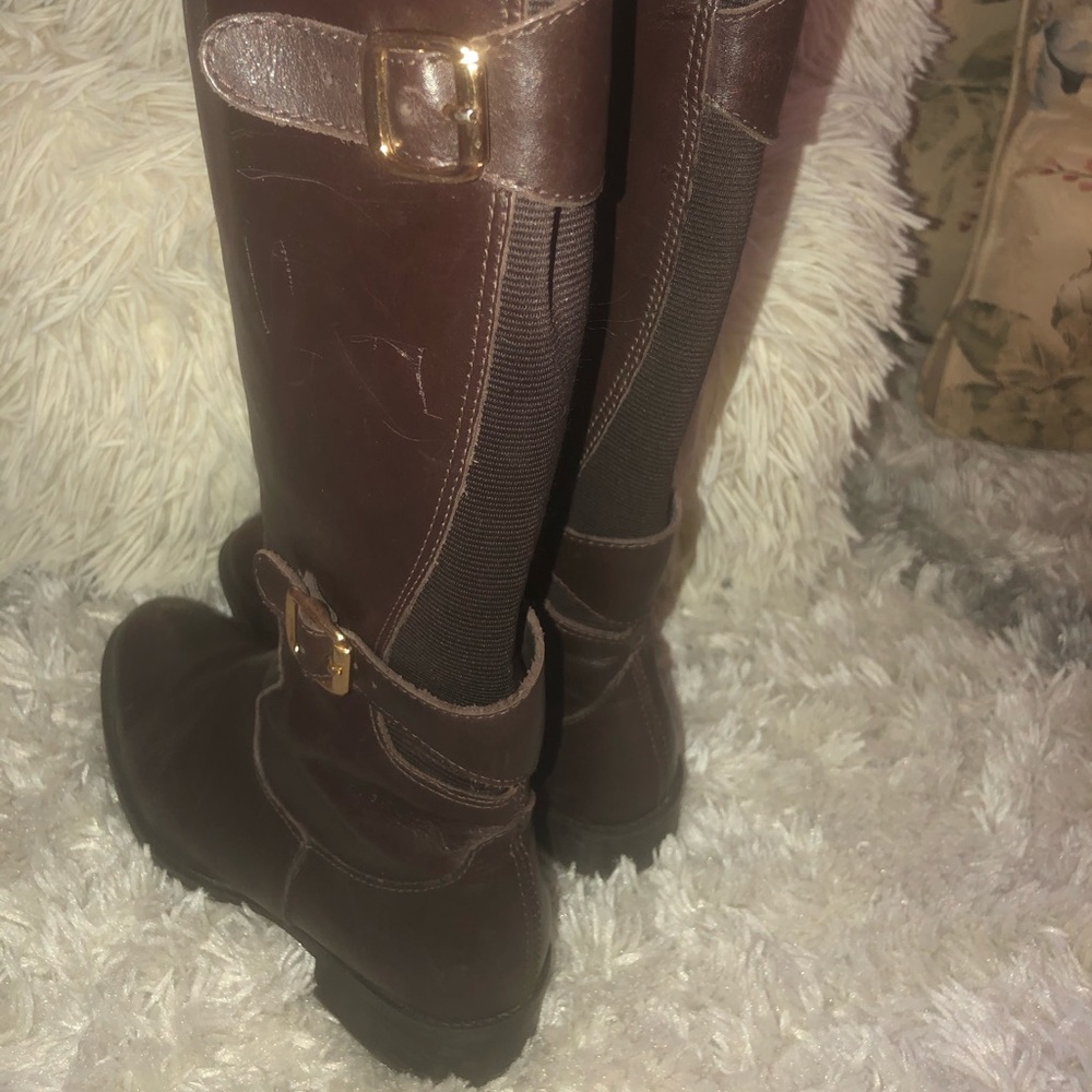 Boots - Picture 4 of 4